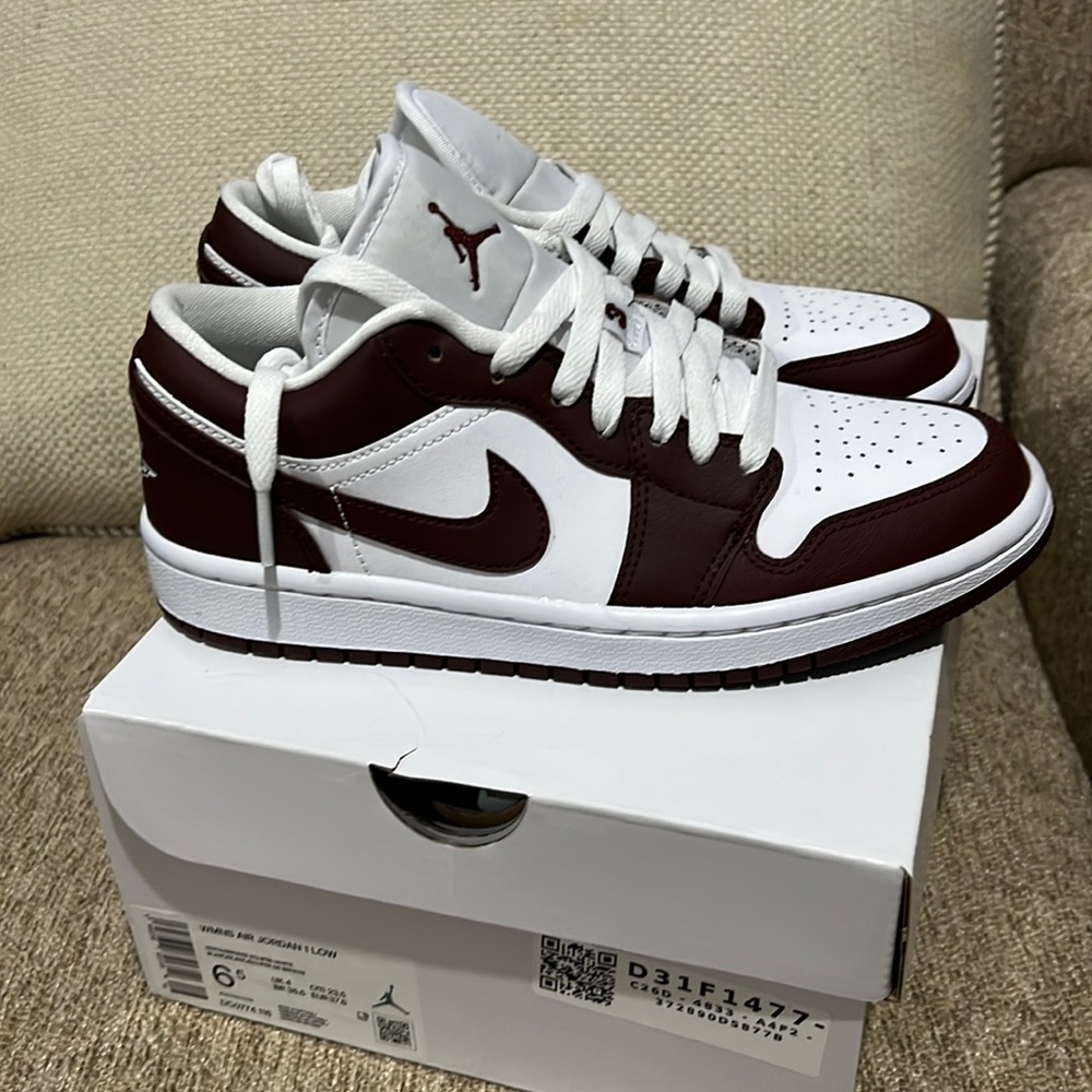 Womens Air Jordan 1 low